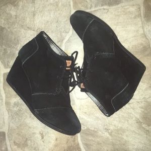 Suede Toms Kala heeled booties